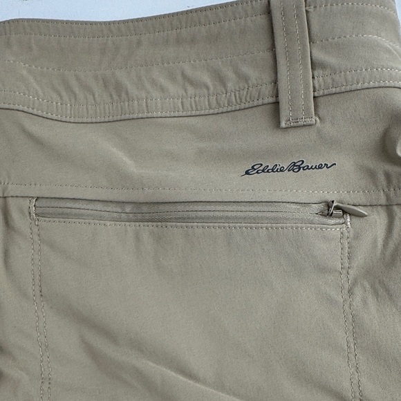 Eddie Bauer Tan Women's Shorts - Picture 4 of 12